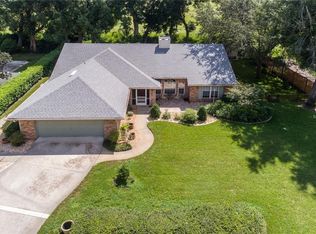 1510 Robinwood Dr, Deland, FL 32720