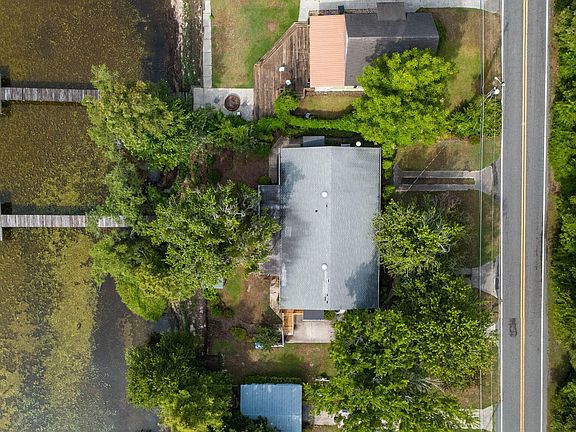 5th image of 704 Canal Cove Road