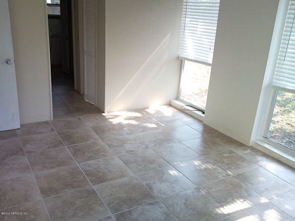 4th image of 1409 N 4th Avenue