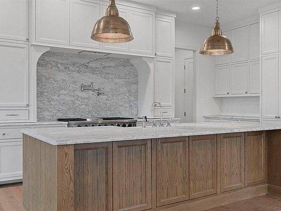 3rd image of 9223 Poplar Grove Ct