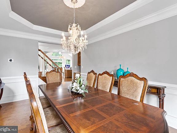 5th image of 111 Willow Oaks Ln