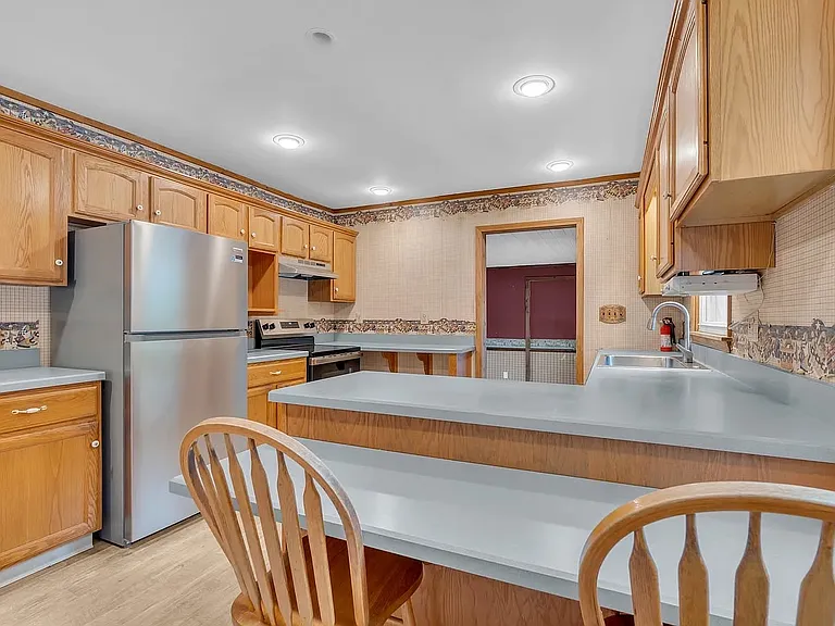 317 Beachwood Blvd — Photo 7