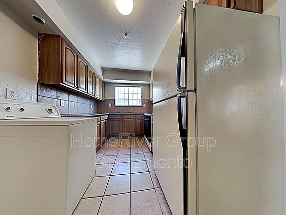 3rd image of 4624 14th Ave
