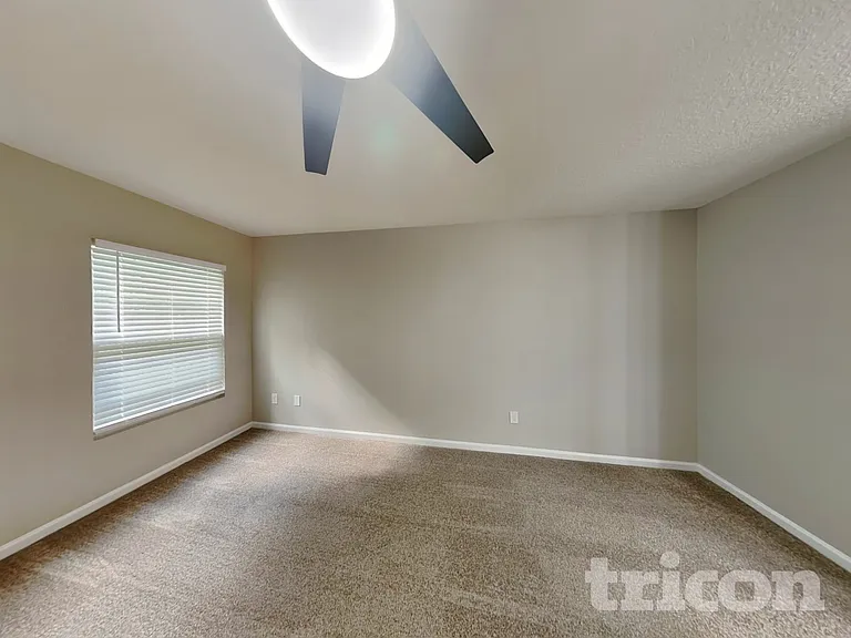 96401 Commodore Point Dr — Photo 5