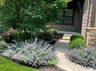 15808 Lowell Ln, Overland Park, KS 66223