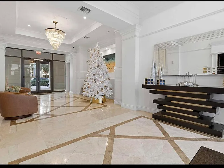 233 S Federal Hwy #203 — Photo 4