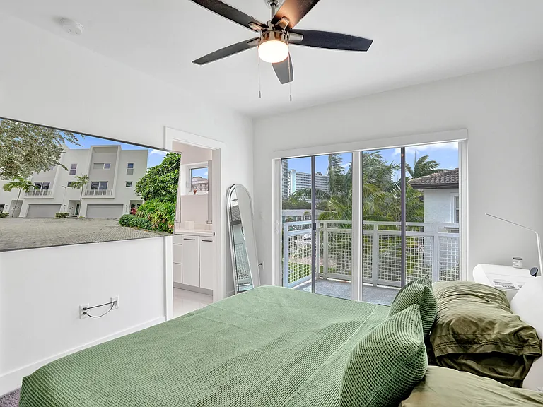 1347 N Ocean Blvd — Photo 29