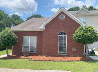 227 Cambrian Ridge Trl, Pelham, AL 35124