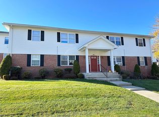 68 Colonial Cir UNIT B, Chicopee, MA 01020