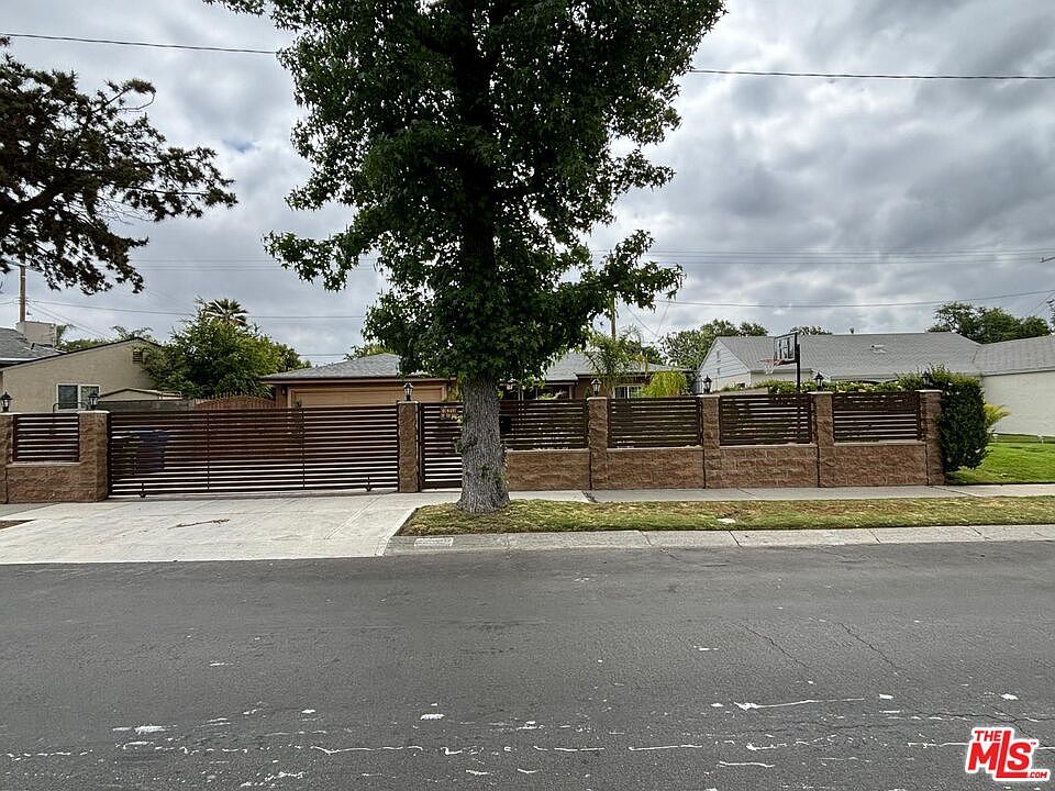1st image of 6550 Van Noord Ave