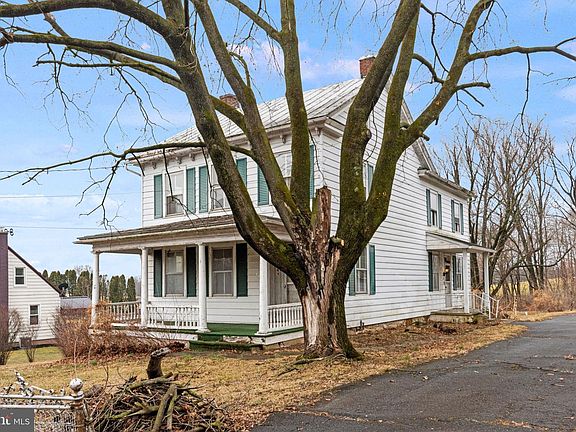 3rd image of 8448 Lancaster Ave