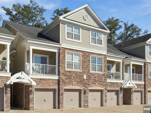 305 Waterview Court, Hanover Township, NJ 07927