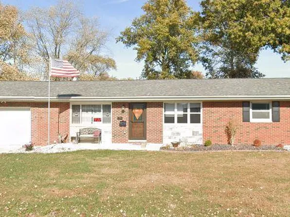 175 N 11th St, Breese, IL 62230