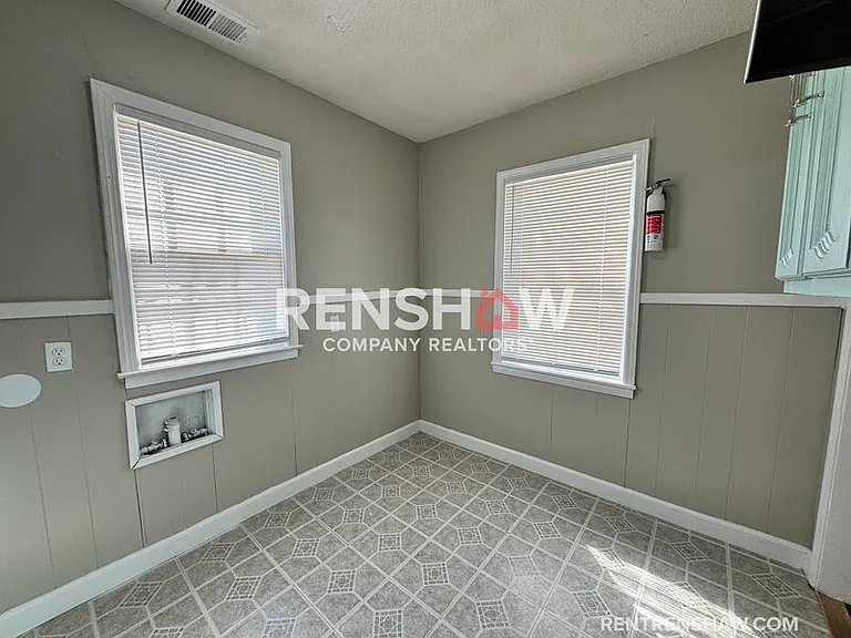 992 Wrenwood St — Photo 12