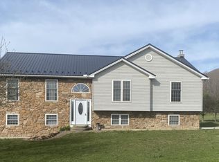 43 Maple Rd, Mifflintown, PA 17059
