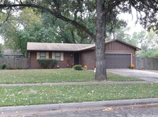 1001 SE 43rd St, Topeka, KS 66609