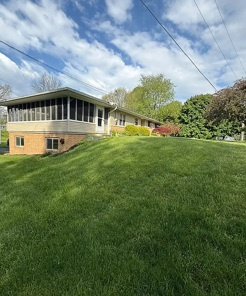 212 Hoffman Rd — Photo 10