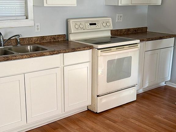 4th image of 7508 Covewood Dr