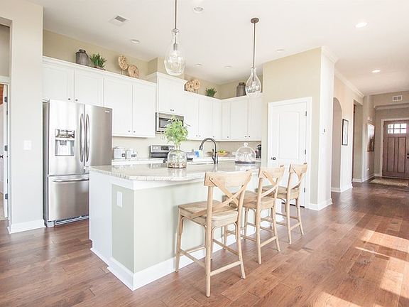 The Keegan - Kitchen