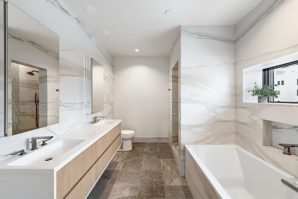 Sold by Nest Seekers International | media 20