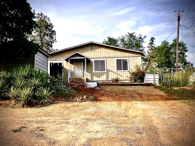 1134 Oro Dam Blvd W — Photo 1