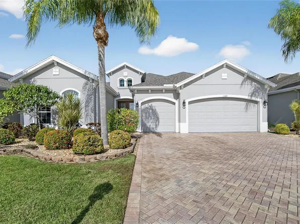 1524 Emerald Dunes Dr, Sun City Center, FL 33573