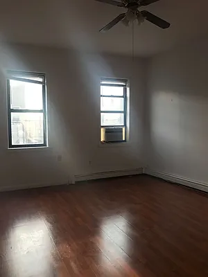 Rented by Capri Jet Realty Corp | media 19