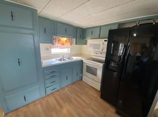 377 Bergen St, North Fort Myers, FL 33903