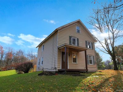 284 S Quaker Lane, Hyde park, NY, 12538