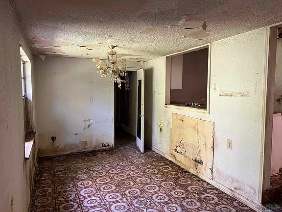 5th image of 405 Diane Dr