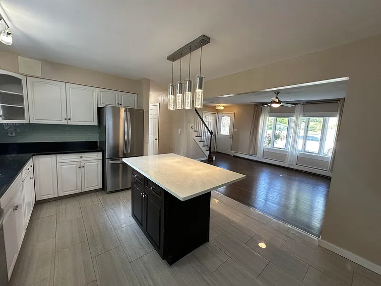 777 Oakwood Ln — Photo 4