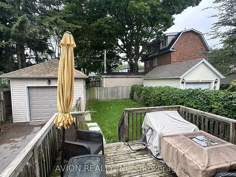 294 Warden Ave — Photo 9