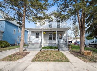 117-119 N May St, Aurora, IL 60506