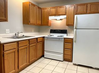 1131 N Oakland Ave, Fayetteville - 6, Fayetteville, AR 72703