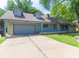 3525 SW Randolph Ave, Topeka, KS 66611