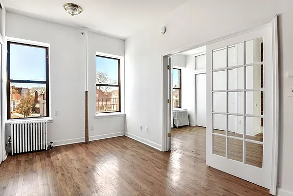 Rented by Compass | media 22