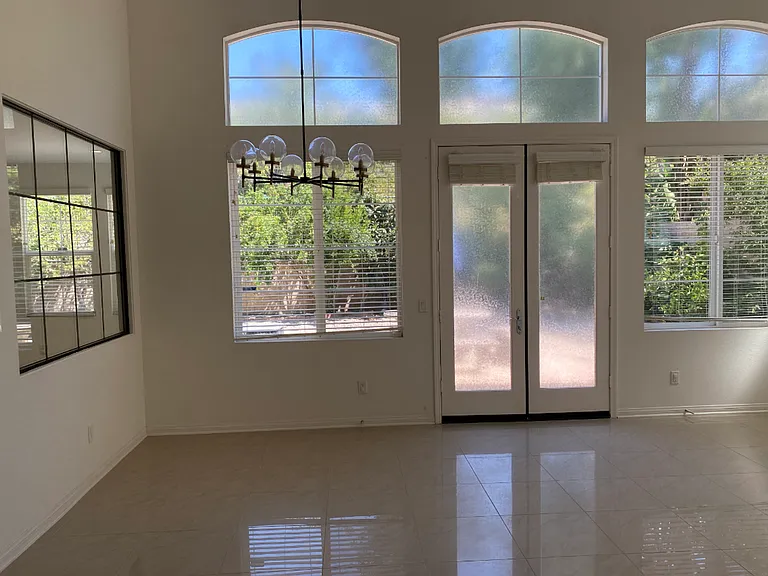 1837 Seasons St — Photo 6