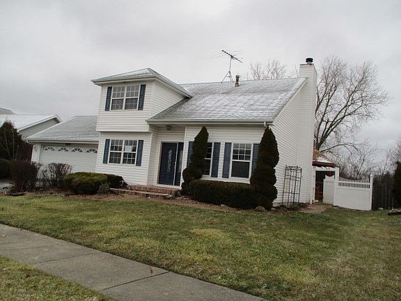 2nd image of 4010 192nd St