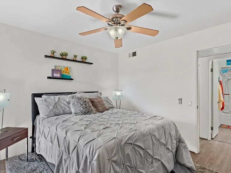 6406 Friars Rd #338 — Photo 11