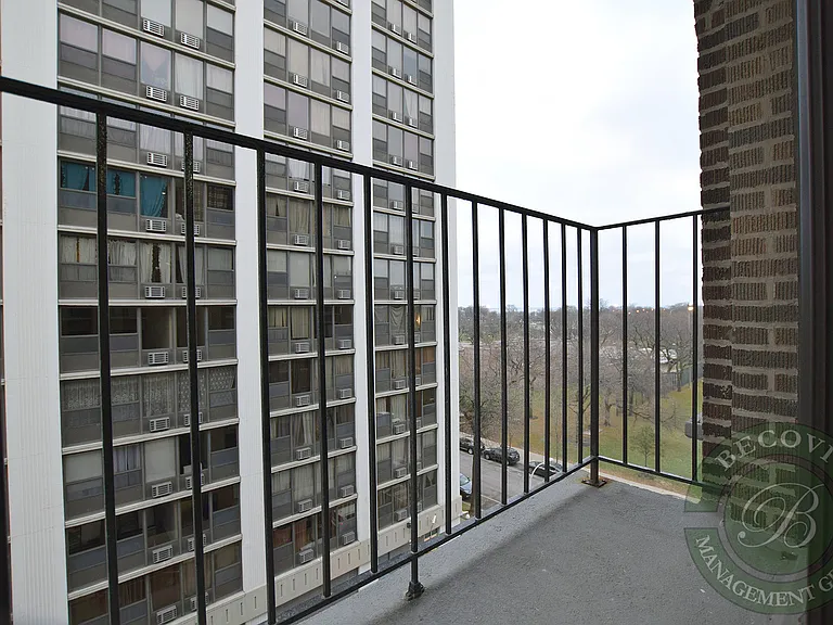 The Legacy HB at Clarendon Park — Photo 44