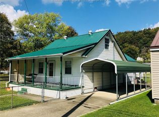 717 Michigan Ave, Nitro, WV 25143