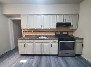 87 W 20th St #2F, Bayonne, NJ 07002