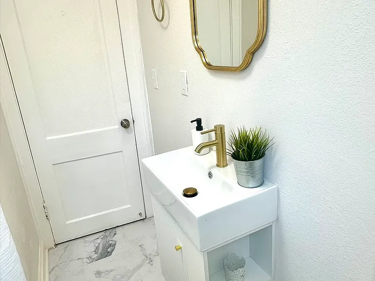 5345 Quincy St #D — Photo 7