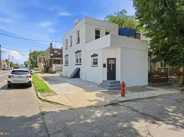 2501 S Dewey St, Philadelphia, PA 19142