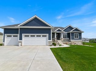 6653 Morning Dew Lane, Sun Prairie, WI 53590