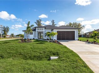 404 NW 4th St, Cape Coral, FL 33993