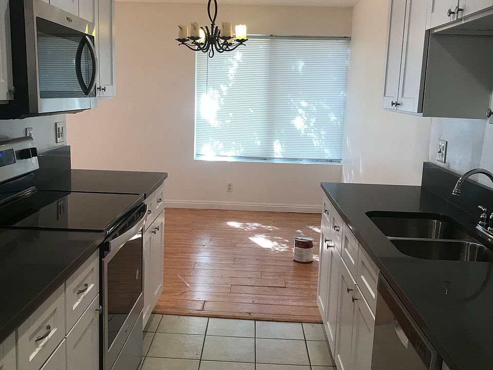 1st image of 5650 Sumner Way Unit 101