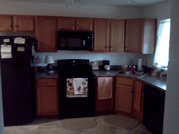 2nd image of 718 Glenwood St