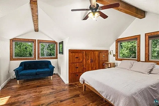 4 bed, 2247 sqft, $3,495 — Photo 4