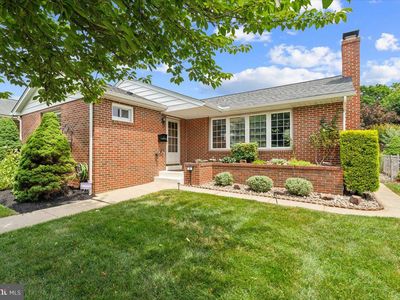 5 Peters Ln, Frederick, MD, 21701
